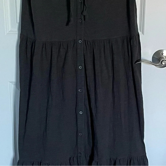 Folk by Hansel from Basel Black Sleeveless Tiered Midi Dress - 29731 - Picture 4 of 12